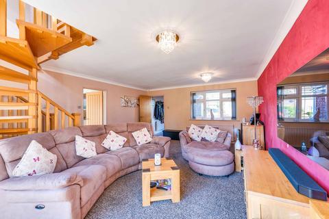 124 Aylesbeare, Shoeburyness, Southend-on-sea, SS3 8AG