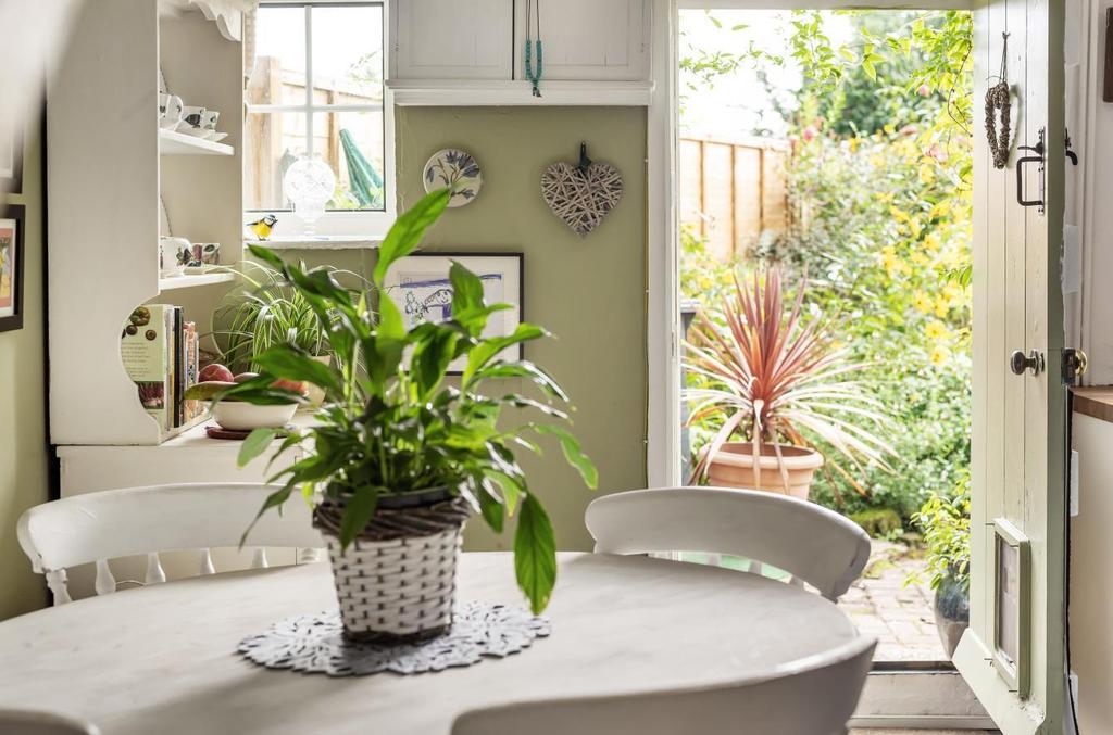 Breakfast Room
