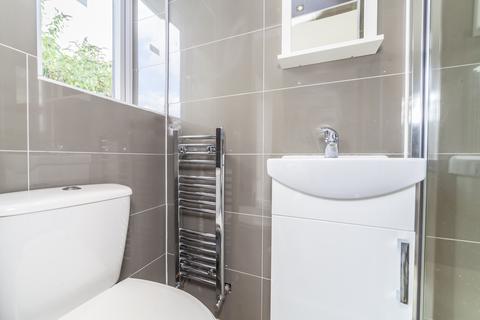 16 Eskdale Close, Wembley, HA9 8XB