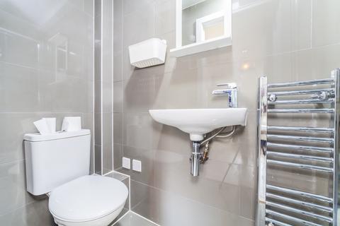 16 Eskdale Close, Wembley, HA9 8XB