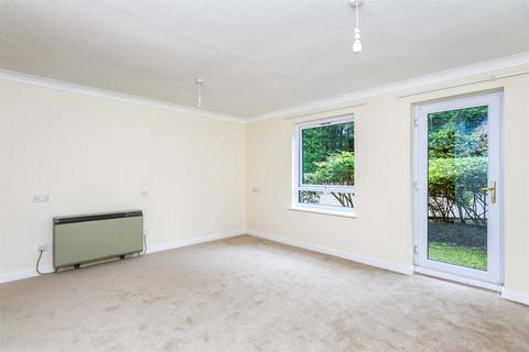 Retirement property to rent, 2 Ashdown Gate, London Road RH19