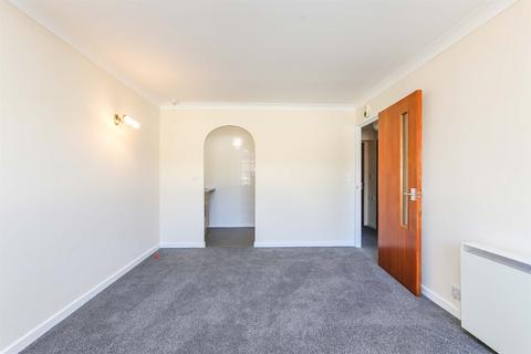 undefined, 37 Homeberry House, 13 Ashcroft Gardens GL7