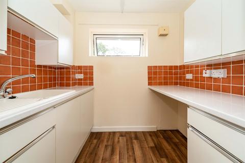 undefined, 28 Homegreen House, Wey Hill GU27