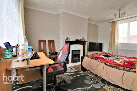 38 Princess Avenue, Stainforth, Doncaster, DN7 5RB