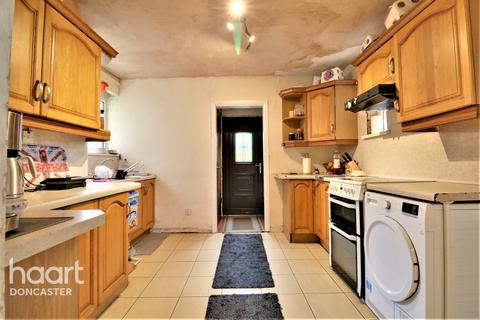 38 Princess Avenue, Stainforth, Doncaster, DN7 5RB