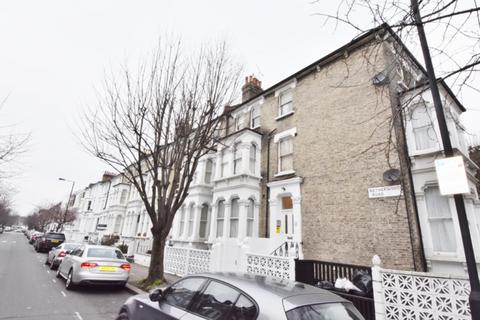Studio to rent, Netherwood Road, Shepherds Bush, London, London  W14