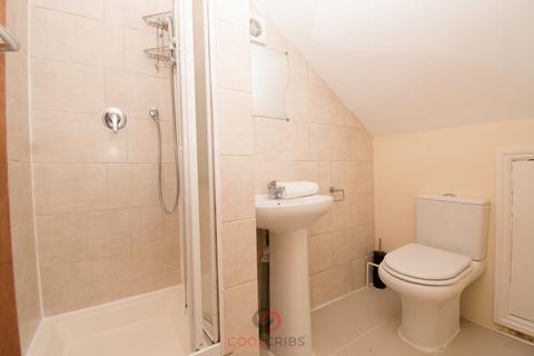 Studio to rent, Netherwood Road, Shepherds Bush, London, London  W14
