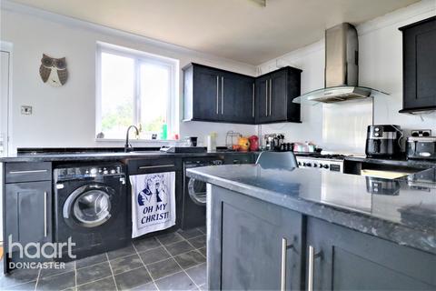 40 Aberconway Crescent, New Rossington, Doncaster, DN11 0JL