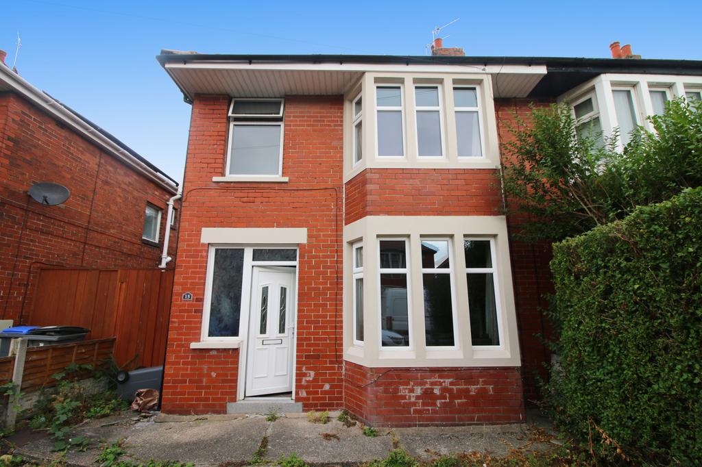 Stretton Avenue, Blackpool, FY4 3 bed end of terrace house £110,000