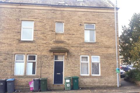 2 bedroom flat to rent, KEIGHLEY, BD21 1DZ