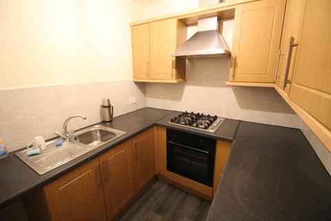 2 bedroom duplex to rent, Back Walmersley Road West, Bury, BL9