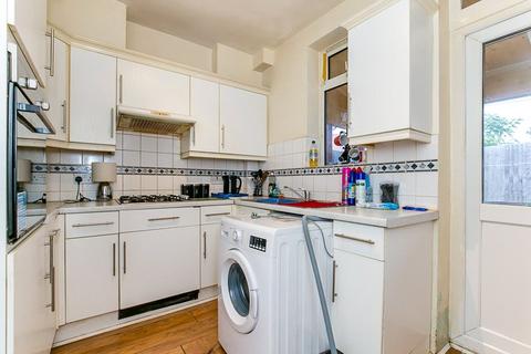 25 Wittersham Road, Bromley, BR1 4RH