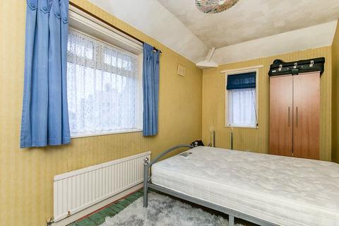 25 Wittersham Road, Bromley, BR1 4RH