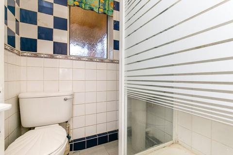 25 Wittersham Road, Bromley, BR1 4RH