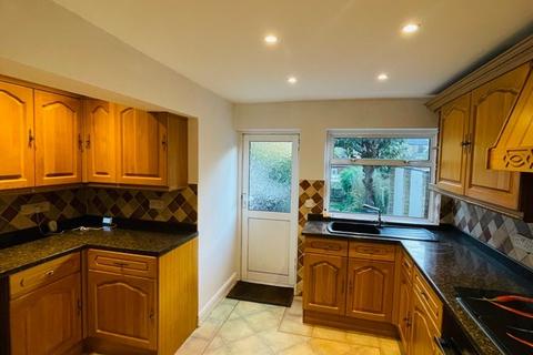 3 bedroom terraced house to rent, Montague Road, Slough , SL1