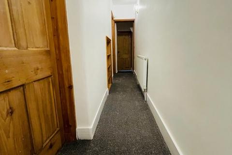 3 bedroom terraced house to rent, Montague Road, Slough , SL1