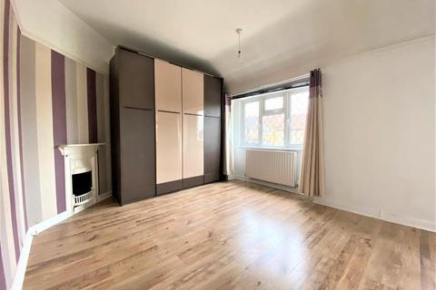 56 Oakdene Road, Uxbridge, UB10 0SG