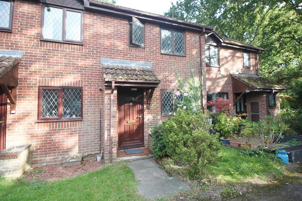 Stirling Crescent, Hedge End, Southampton, SO30 2SB 2 bed terraced