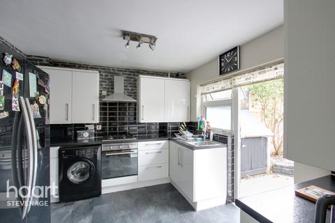 38 Upper Sean, Stevenage, SG2 9XW
