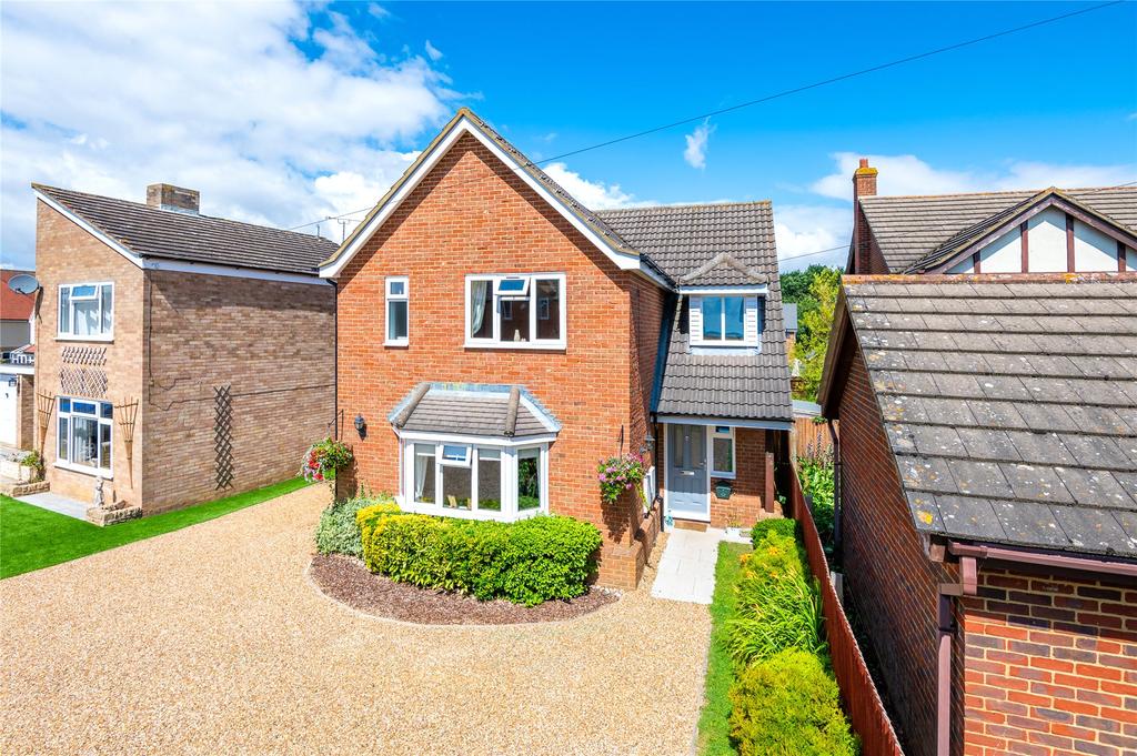 Fildyke Road, Meppershall, Shefford... 4 bed detached house £575,000