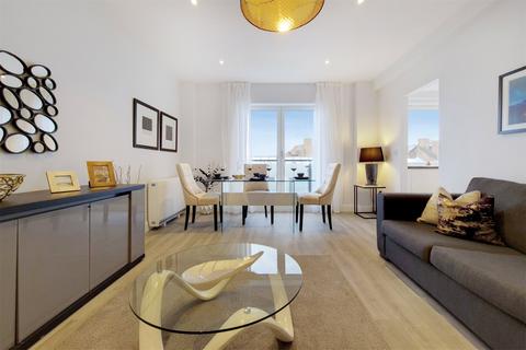 Flat 6a, 2 Artichoke Hill, London, E1W 2BA