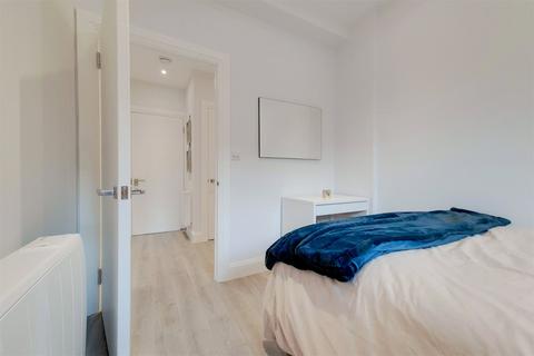 Flat 6a, 2 Artichoke Hill, London, E1W 2BA