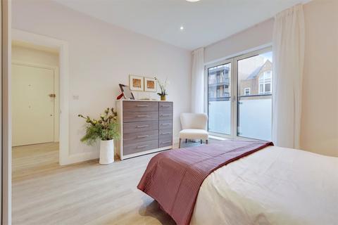 Flat 6a, 2 Artichoke Hill, London, E1W 2BA