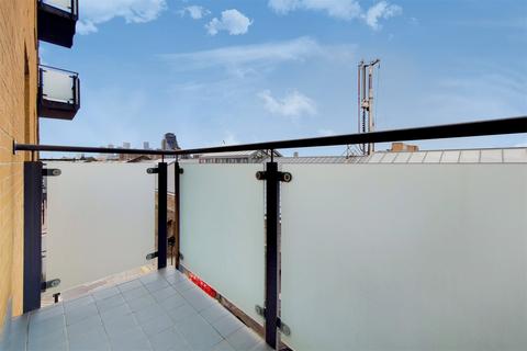 Flat 6a, 2 Artichoke Hill, London, E1W 2BA