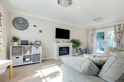 8 Chetney View, Iwade, Sittingbourne, ME9 8SU