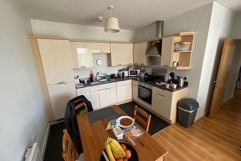 2 bedroom flat to rent, Beech House,