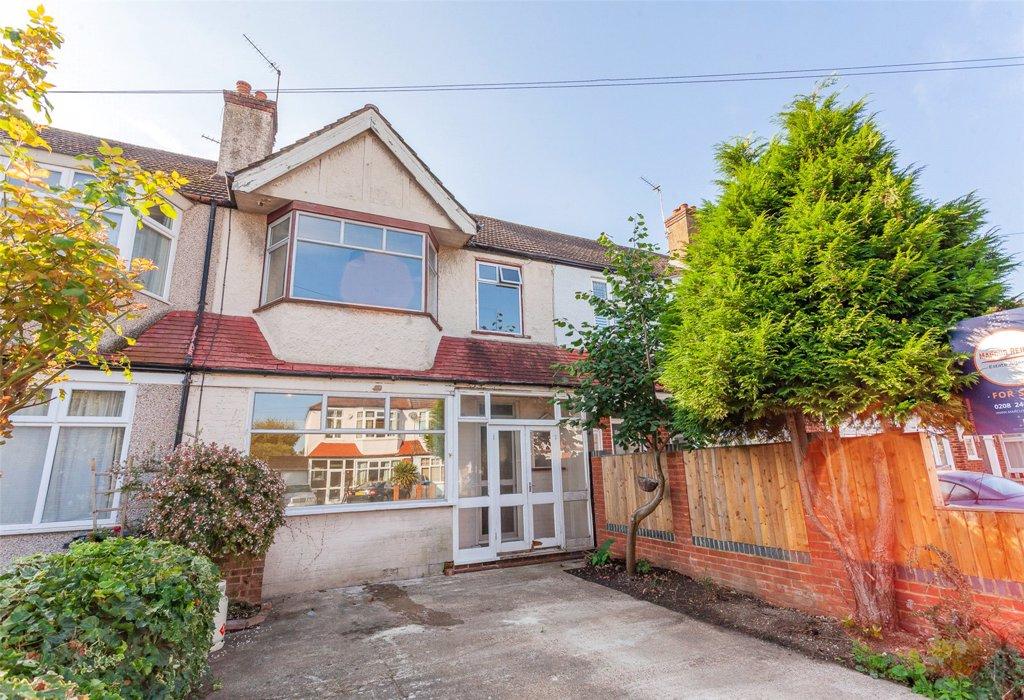 Greenway, Raynes Park 3 bed terraced house £600,000