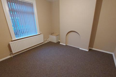 2 bedroom terraced house to rent, Victoria Street, Grantham, NG31