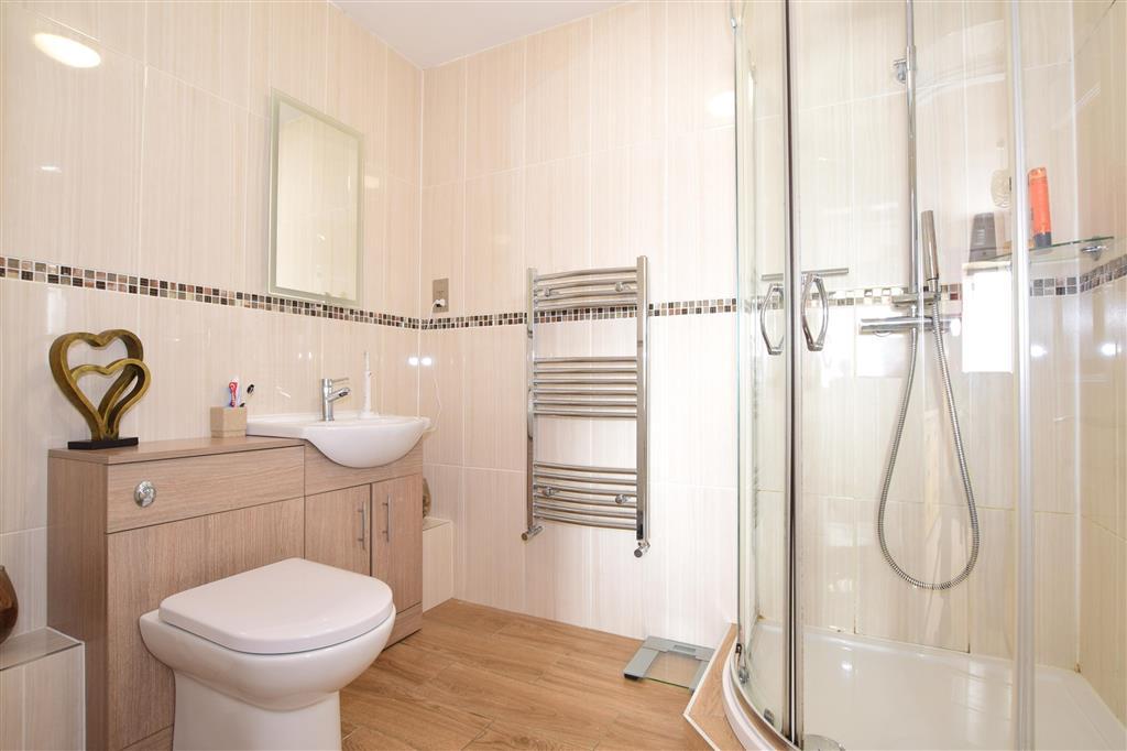 En Suite Shower Room