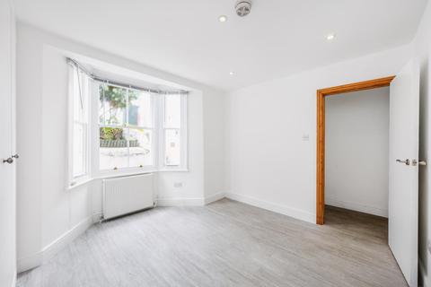 33a Spencer Road, London, W3 6DW