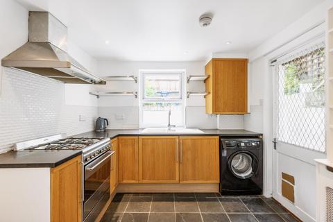 33a Spencer Road, London, W3 6DW
