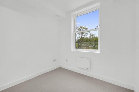 2 bedroom apartment for sale, Gordon Road, Ealing Broadway, W5