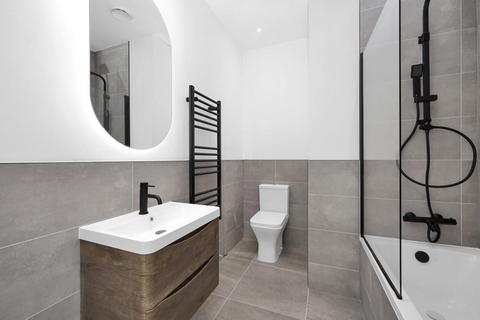 undefined, Gordon Road, Ealing Broadway, W5