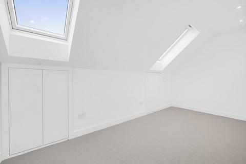 undefined, Gordon Road, Ealing Broadway, W5