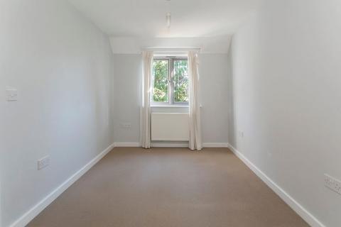 5 Cedar Gate, Ringwood, BH24 1WH