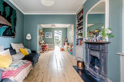 48 Daubeney Road, London, E5 0EF