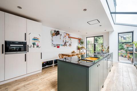 48 Daubeney Road, London, E5 0EF