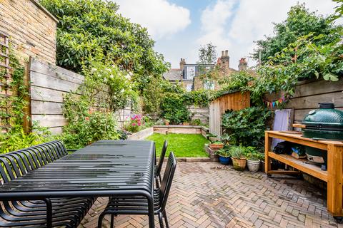 48 Daubeney Road, London, E5 0EF