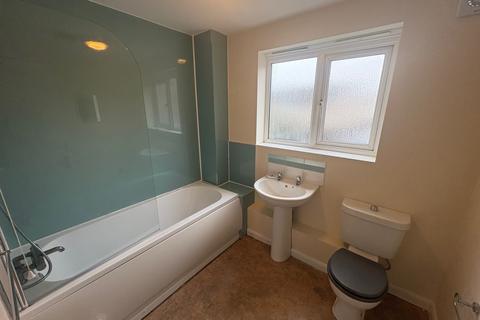 2 bedroom flat to rent, Exmouth Court, Corby, NN18