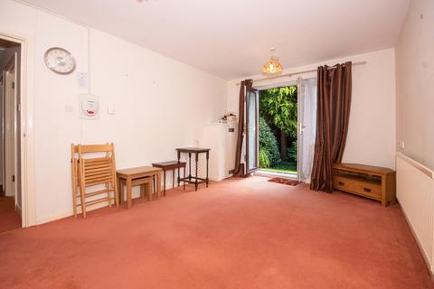1 bedroom property for sale, Dingles Court, Pinner HA5
