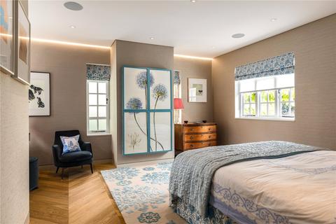 1 Fernshaw Close, London, SW10 0TA