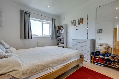 10 Arbury Hall Road, Shirley, Solihull, B90 4PY
