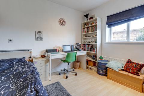 10 Arbury Hall Road, Shirley, Solihull, B90 4PY