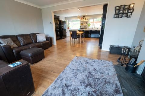 14 Sunnymere Drive, Darwen, BB3 1RH