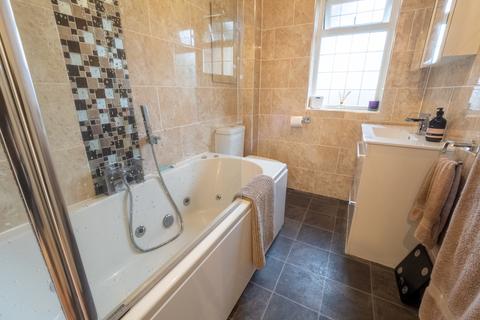 14 Sunnymere Drive, Darwen, BB3 1RH