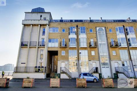 undefined, Princes Court, London SE16